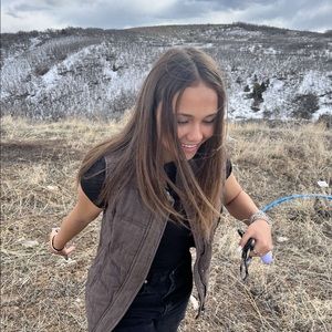 Meet your Posher, Emily